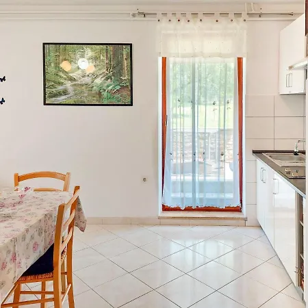 Kuki By Interhome *